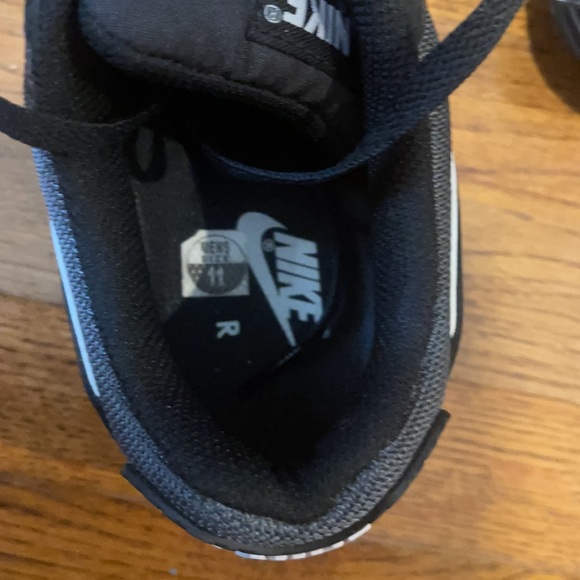 Nike Air Max. Men’s size 11 - Picture 2 of 3